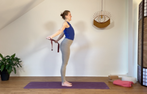 Das Rip Thrusting ist ein häufiger Haltungsfehler, den man besonders im Yoga oft sieht. Er schadet der Bauchmuskulatur und damit auch dem Beckenboden.