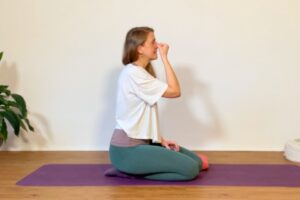 Die Nasenwechselatmung gibt es in mehreren Varianten. Hier erkläre ich sie dir.