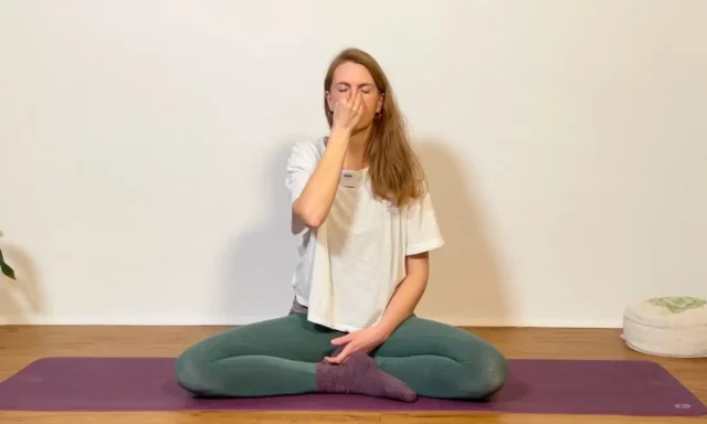 5 Minuten Nasenwechselatmung beruhigen dein Nervensystem und entspannen deinen Beckenboden.