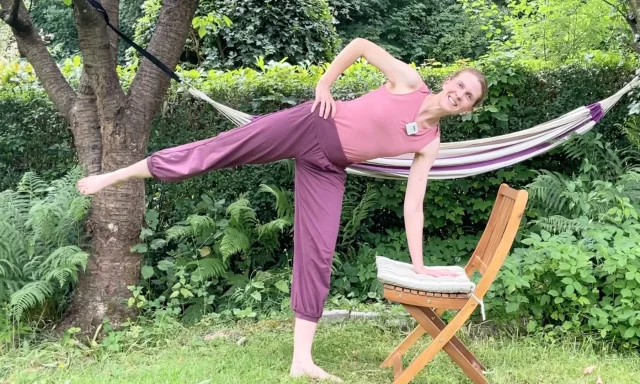Balance-Haltungen stärken und stabilisieren deinen Beckenboden